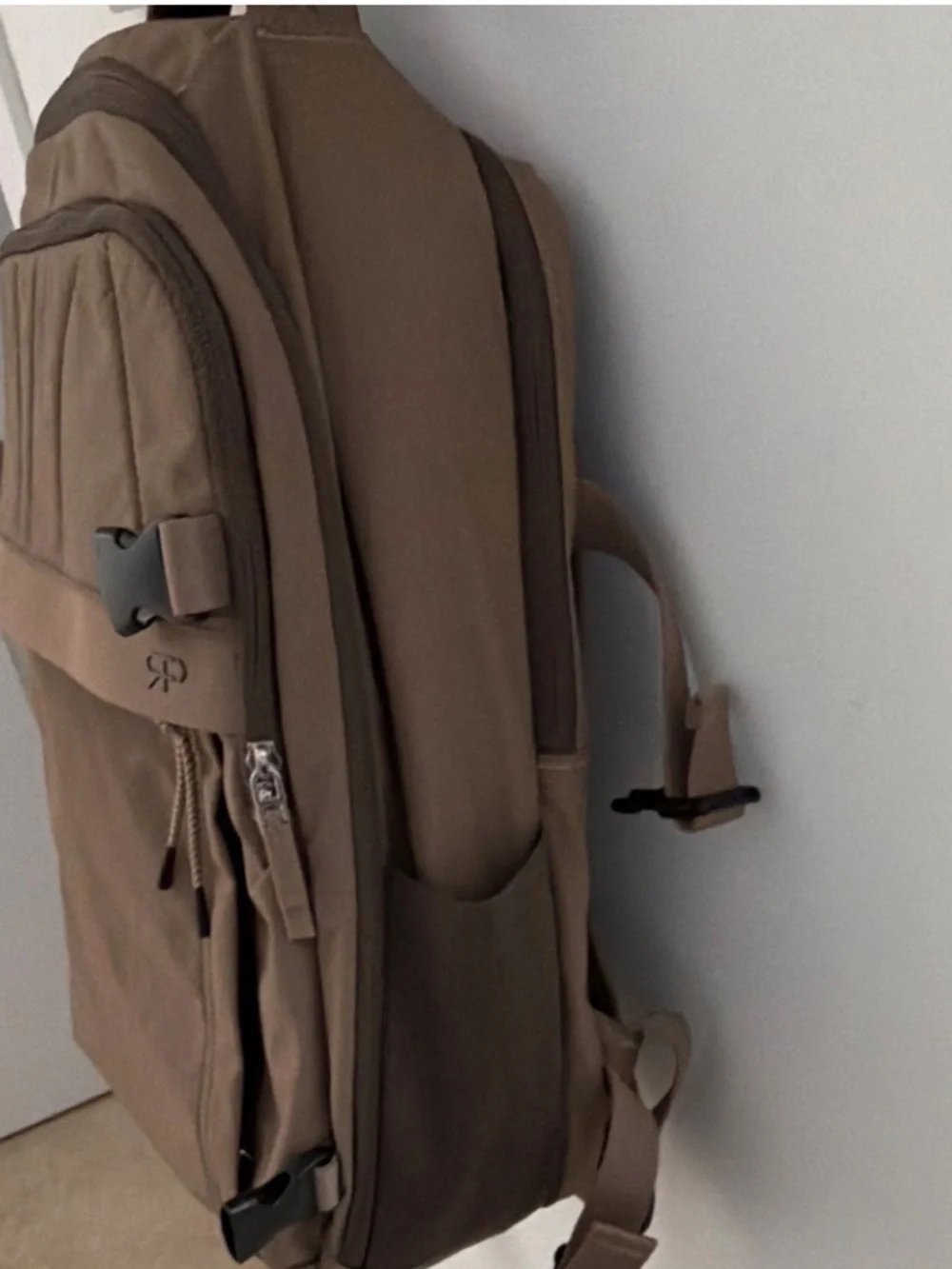 Case Logic Brown Camera Backpack w/ Adjustable Fit & Accessory Compartments F fa